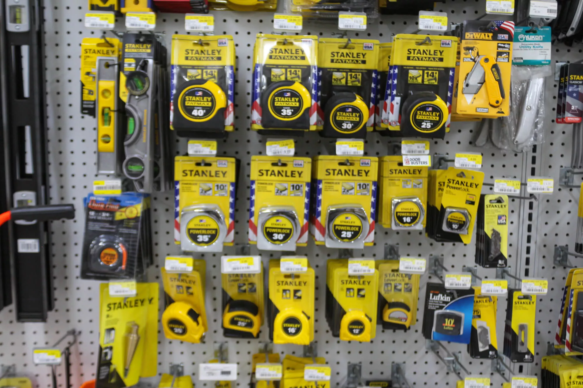 Benny's Hardware Just Plain Business