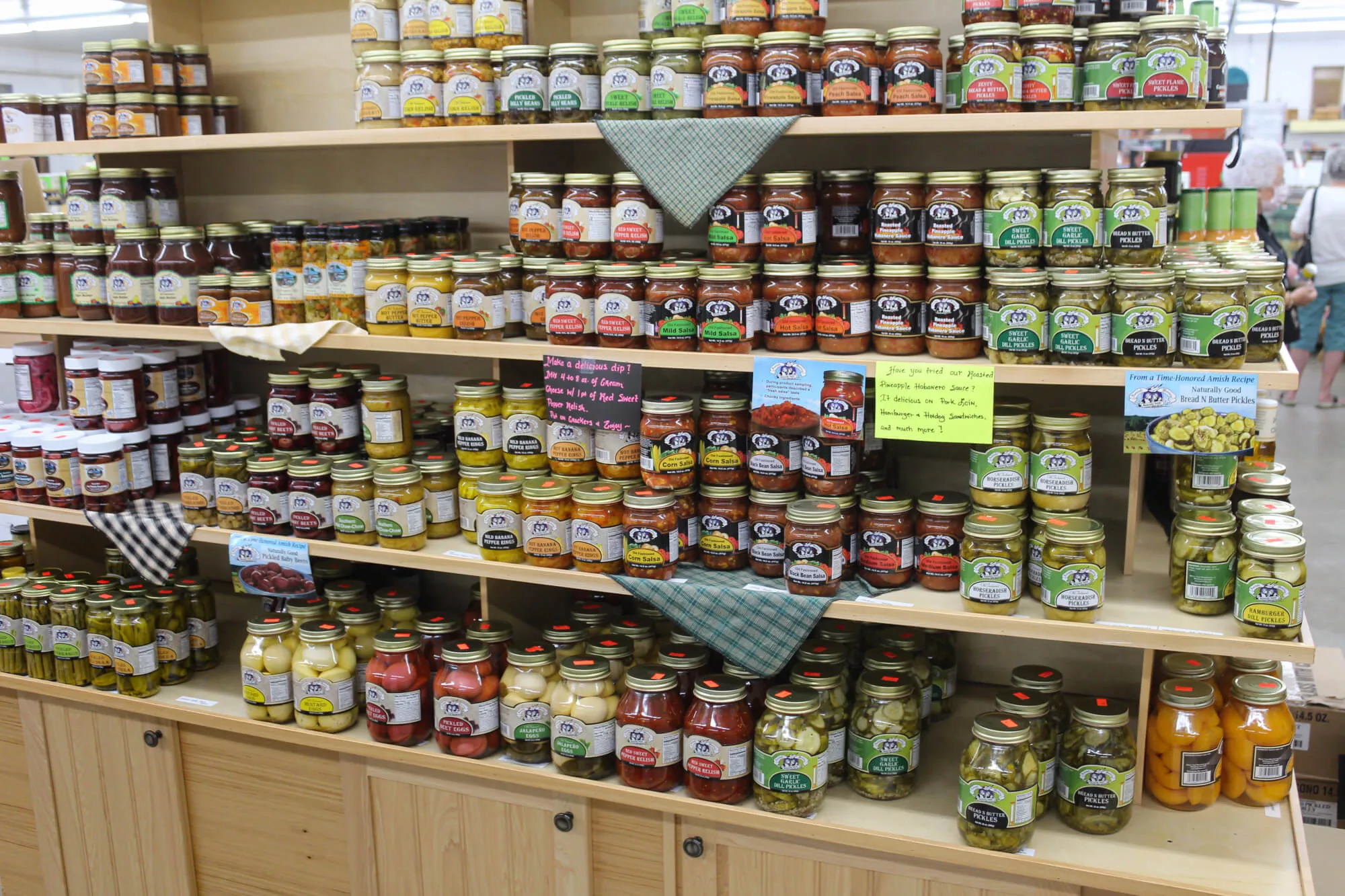 M&M Grocery Just Plain Business