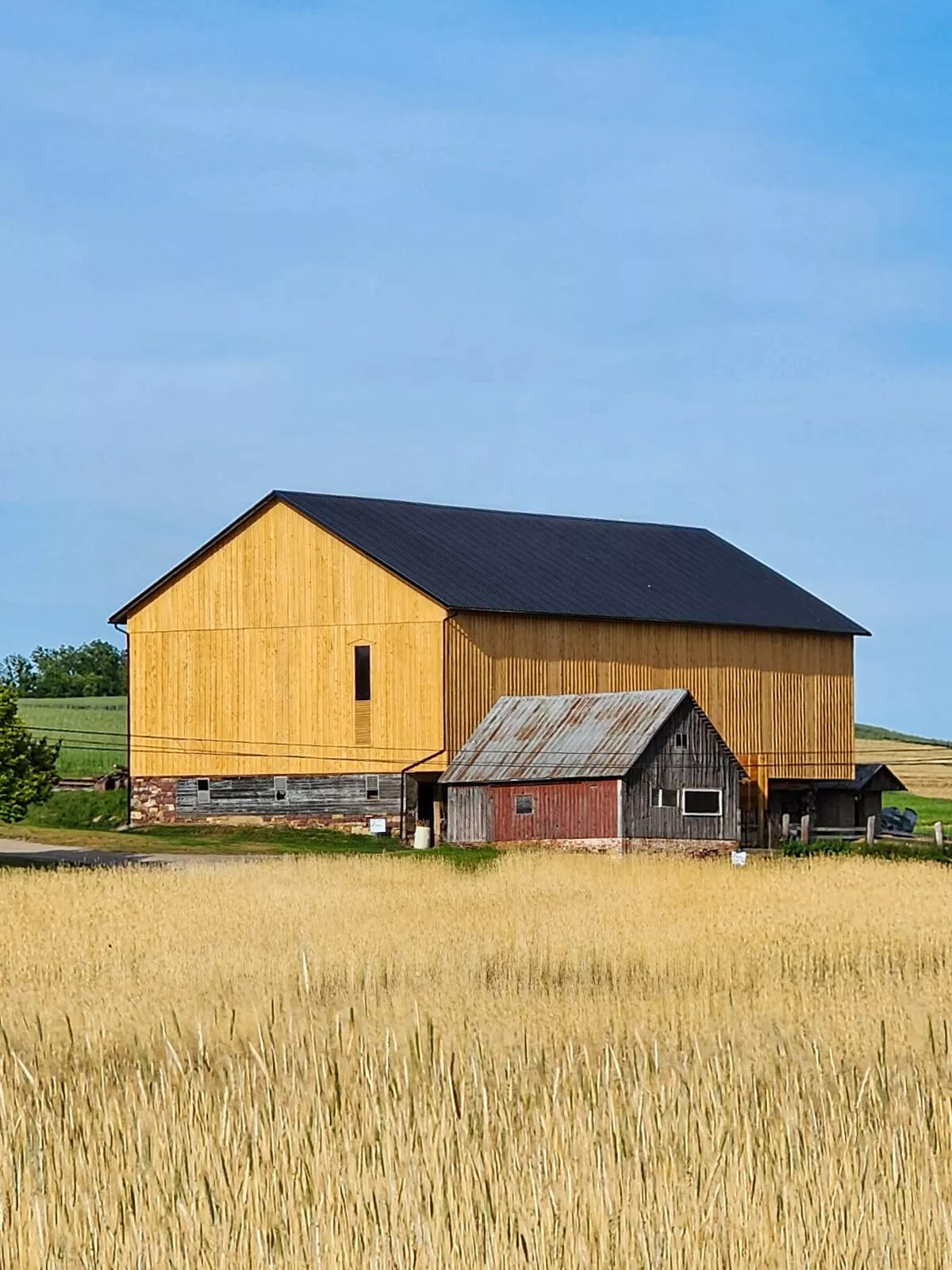 PREMEX Metal Roofing, Siding, & Trim Mifflinburg, PA Barn with New Metal Roof