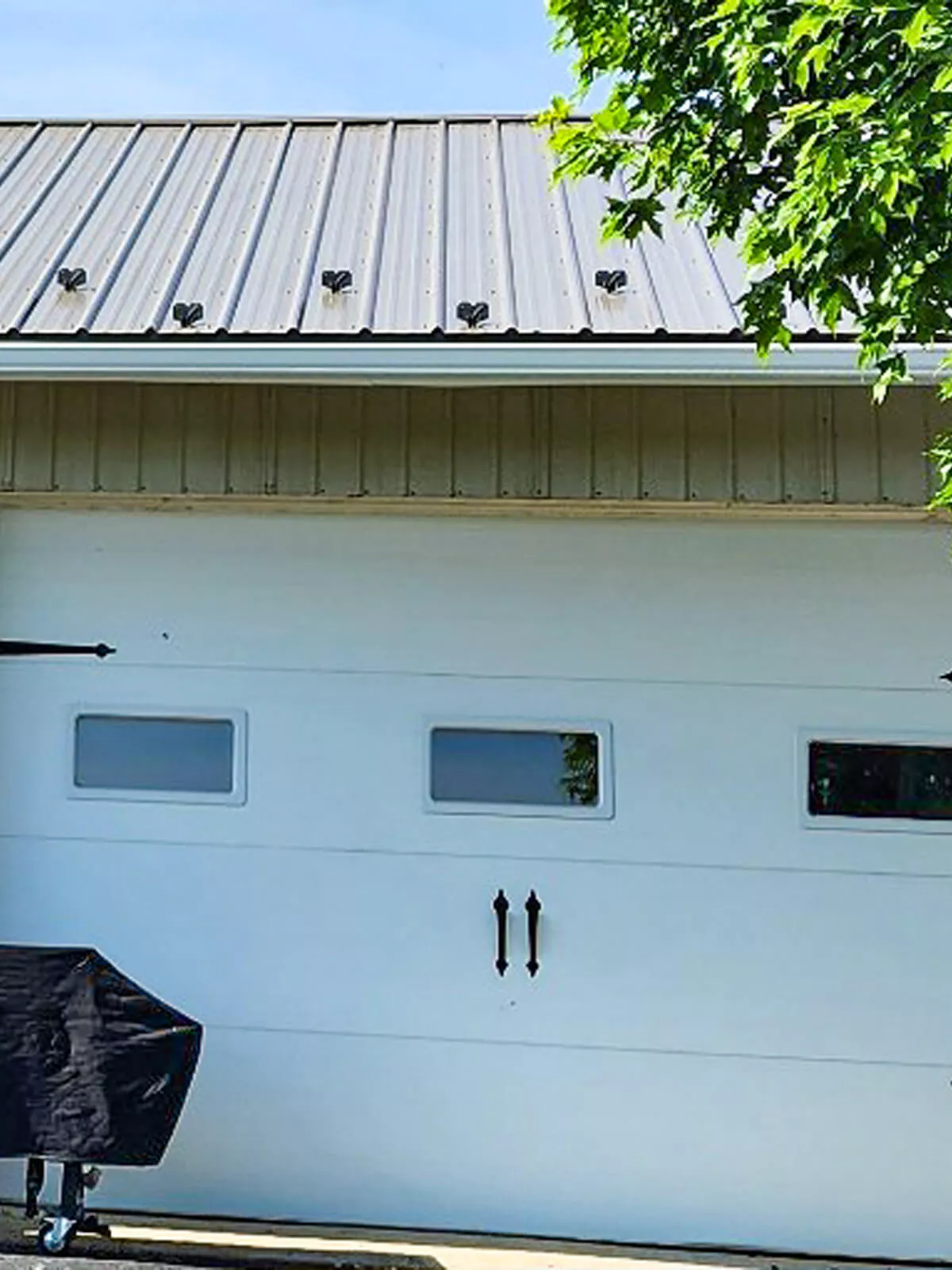 PREMEX Metal Roofing, Siding, & Trim Mifflinburg, PA Garage with New Metal Roof