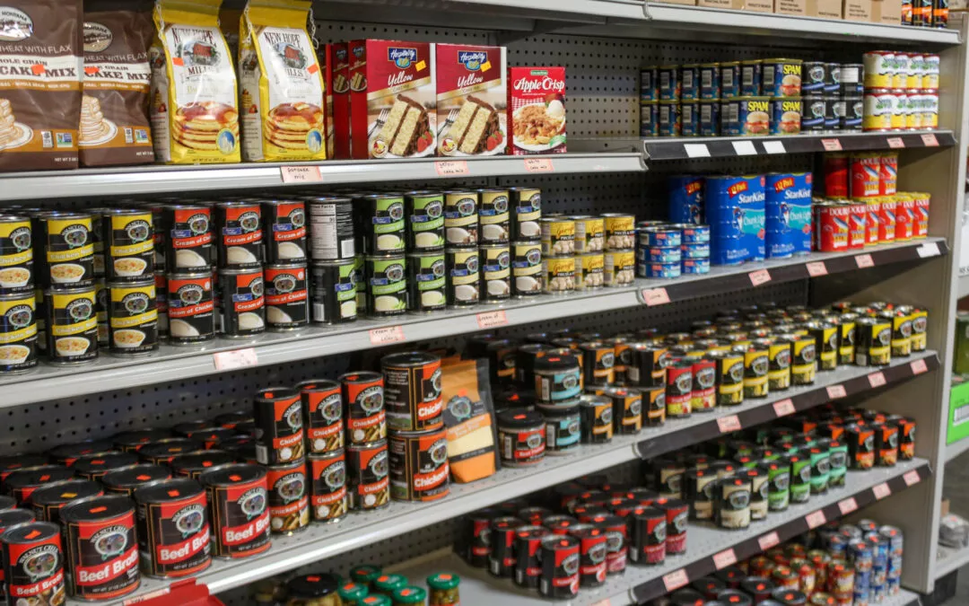 Cedar Grove Market and Bluegrass Hearth & Grill Cerulean KY Canned Goods Section of Grocery Store